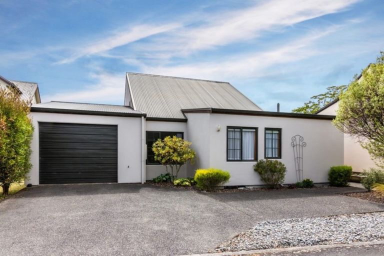 Photo of property in 4 Antrim Place, Rangatira Park, Taupo, 3330