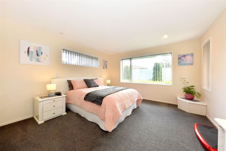 Photo of property in 9 Kokoda Street, Halswell, Christchurch, 8025