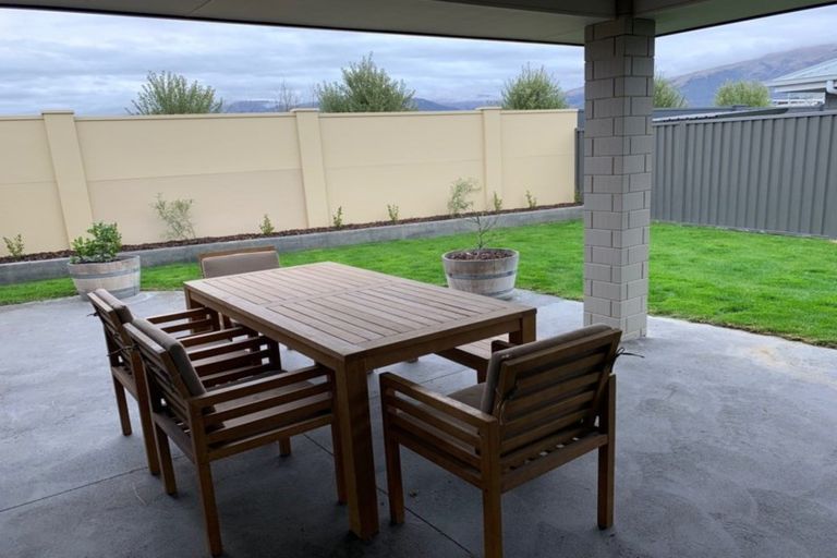 Photo of property in 4 Caledonian Place, Cromwell, 9310