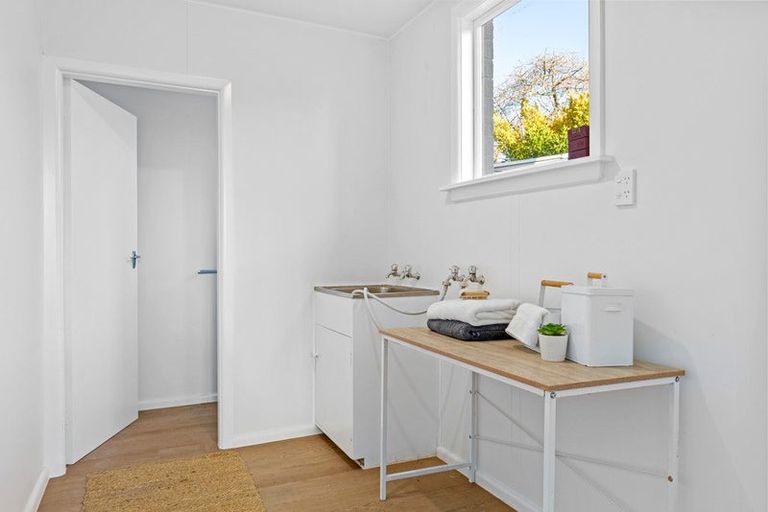 Photo of property in 1/19 Brookby Crescent, Avonhead, Christchurch, 8042