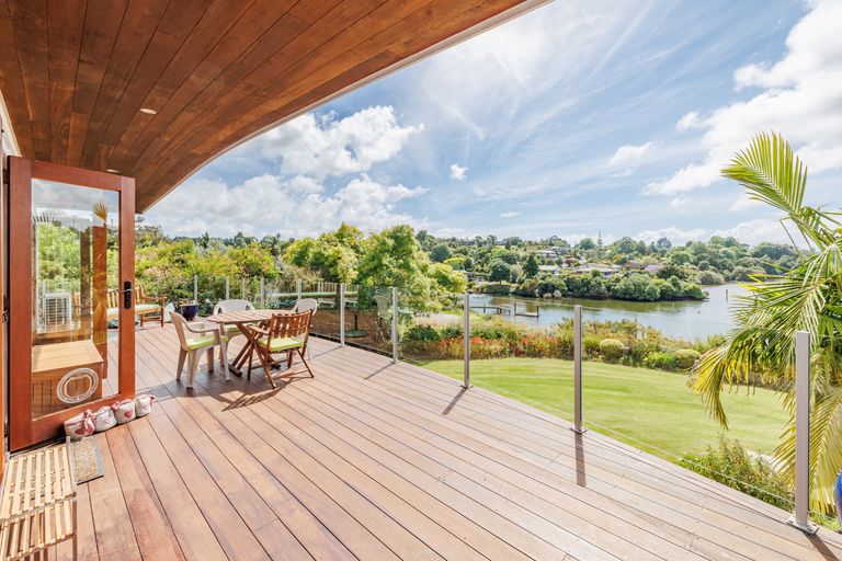 Photo of property in 87 Landing Road, Kerikeri, 0230