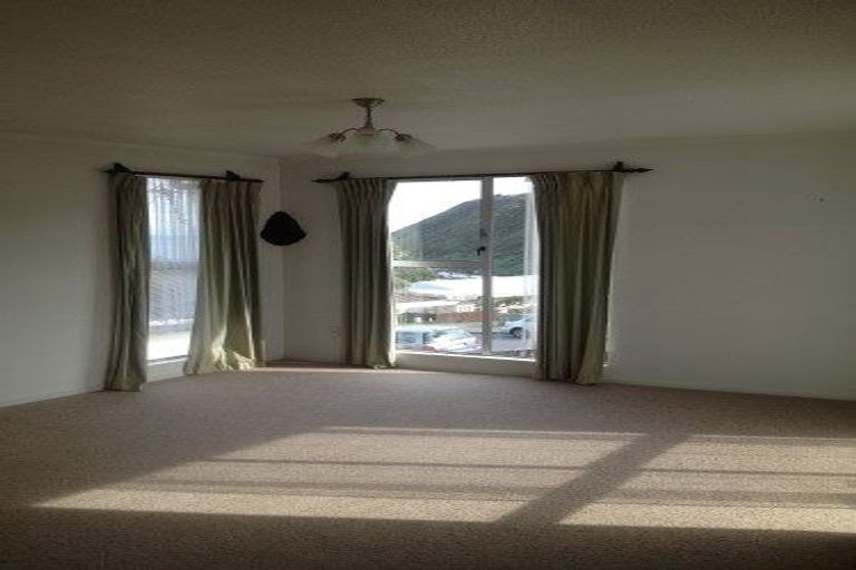 Photo of property in 14 Frobisher Street, Island Bay, Wellington, 6023