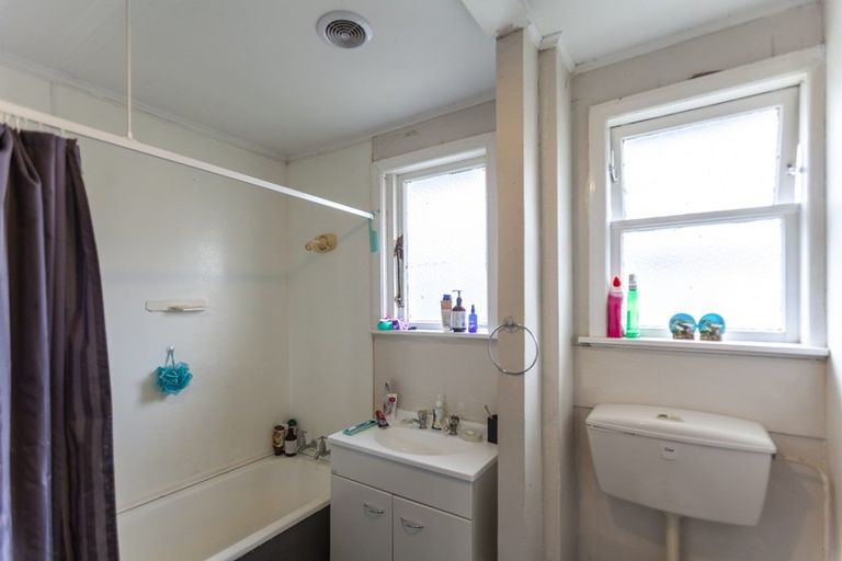 Photo of property in 19 Mason Avenue, Maraenui, Napier, 4110