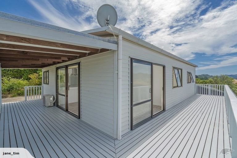 Photo of property in 106 Centennial Drive, Whitianga, 3510
