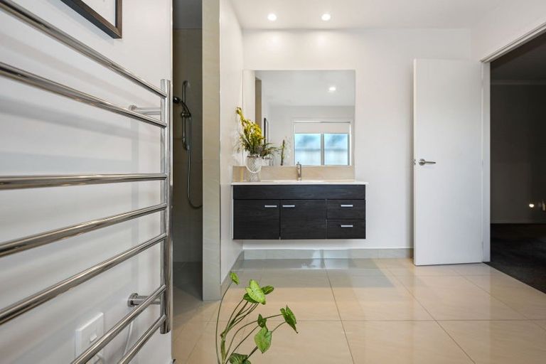 Photo of property in 15 Michael Terrence Place, Flagstaff, Hamilton, 3210