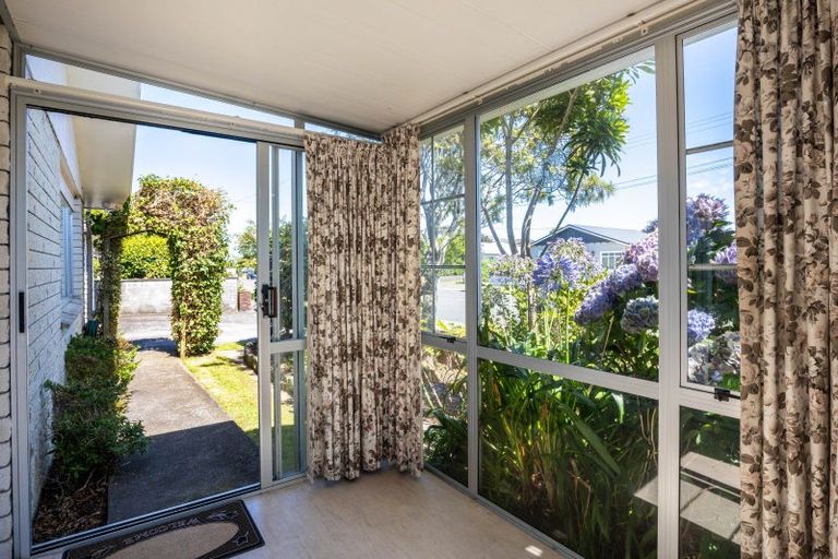 Photo of property in 19a Wallath Road, Westown, New Plymouth, 4310