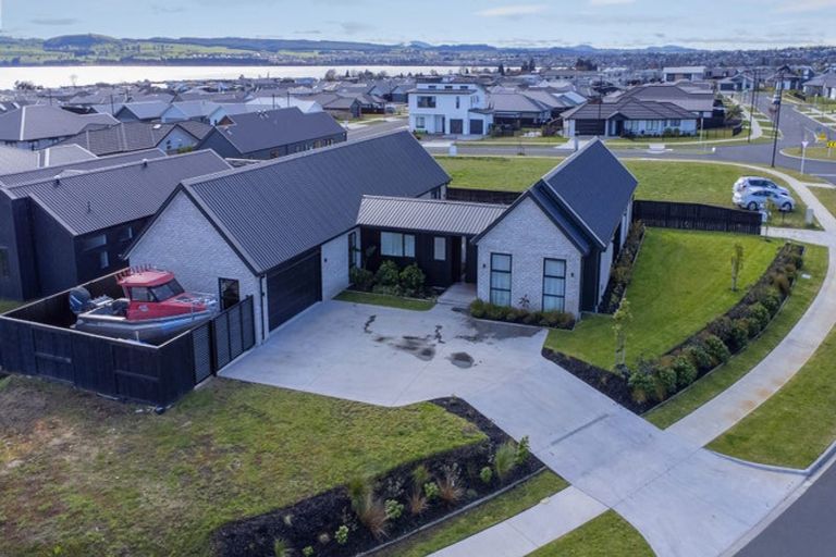 Photo of property in 107 Harakeke Drive, Wharewaka, Taupo, 3330