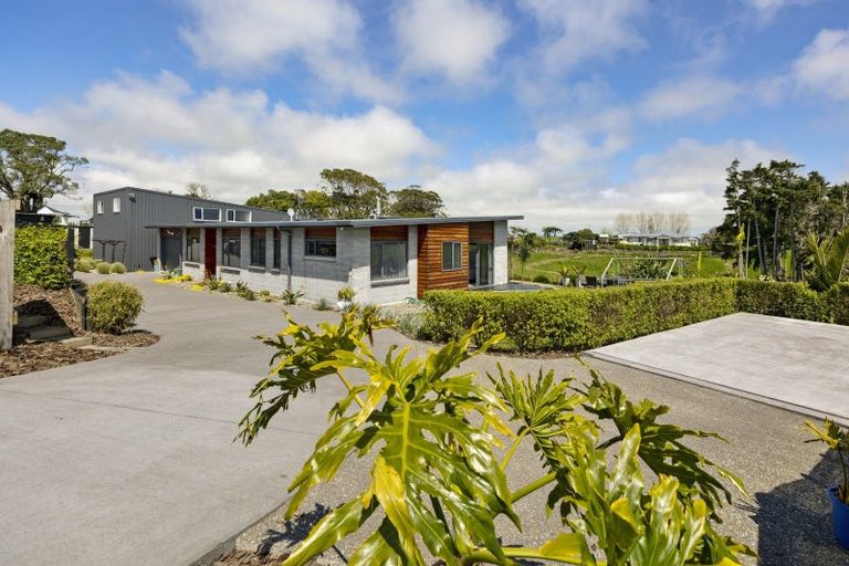 Photo of property in 198 Ngatimaru Road, Tikorangi, Waitara, 4383