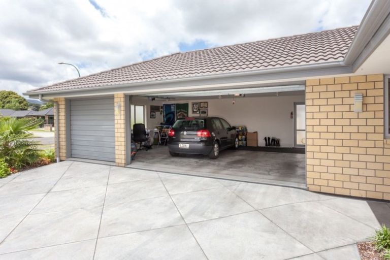 Photo of property in 20 Merrimana Drive, Thames, 3500