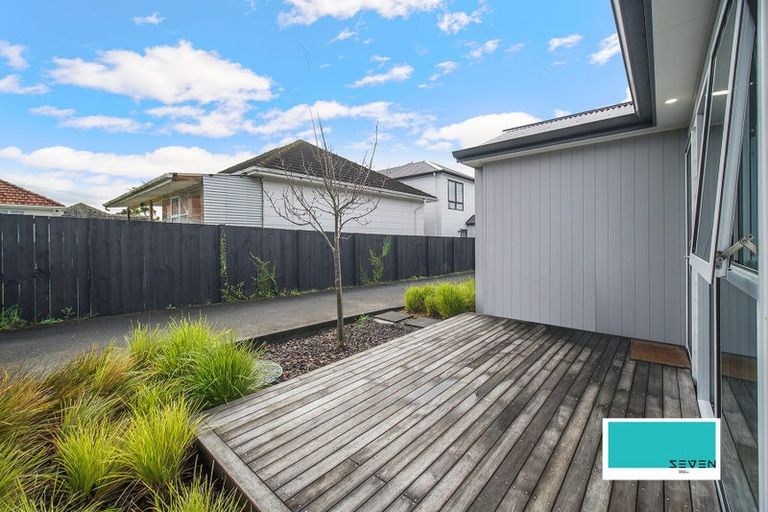 Photo of property in 147b Astley Avenue, New Lynn, Auckland, 0600