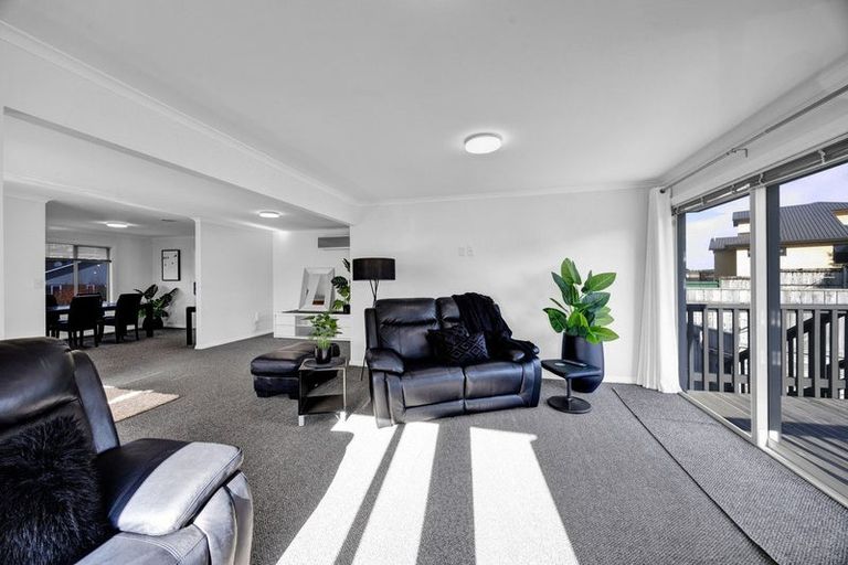 Photo of property in 85 Wallath Road, Westown, New Plymouth, 4310