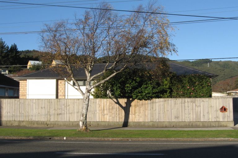 Photo of property in 139 Stokes Valley Road, Stokes Valley, Lower Hutt, 5019