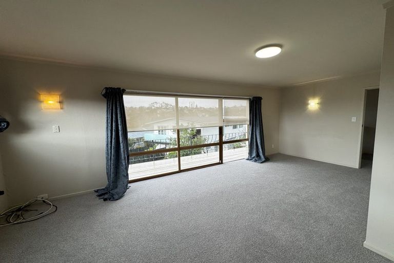 Photo of property in 2/13 Noumea Place, Mairangi Bay, Auckland, 0630