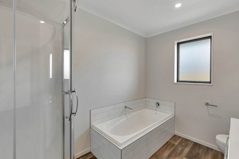 Photo of property in 106 Broadway Parade, Rolleston, 7615