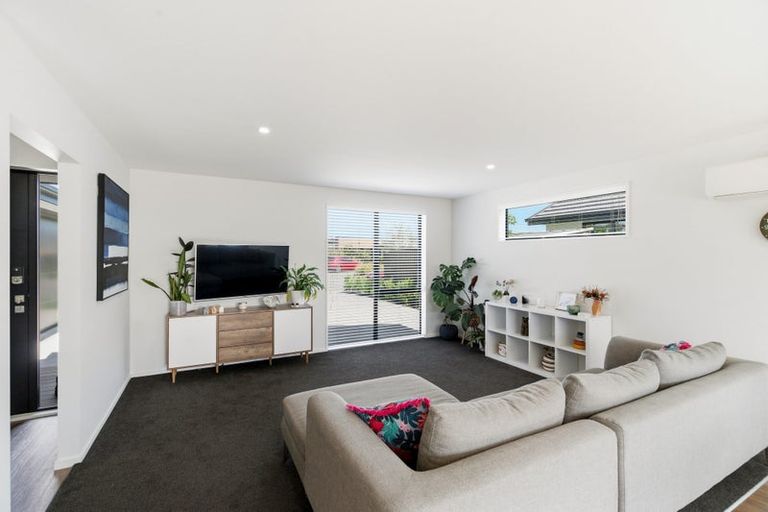 Photo of property in 10 Ruston Lane, Halswell, Christchurch, 8025