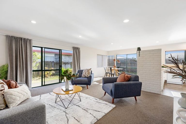 Photo of property in 88 Evans Road, Papamoa Beach, Papamoa, 3118