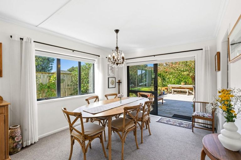 Photo of property in 6 Karlos Lane, Levin, 5510