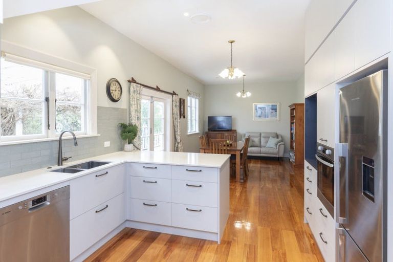 Photo of property in 14 Worsleys Road, Cracroft, Christchurch, 8025