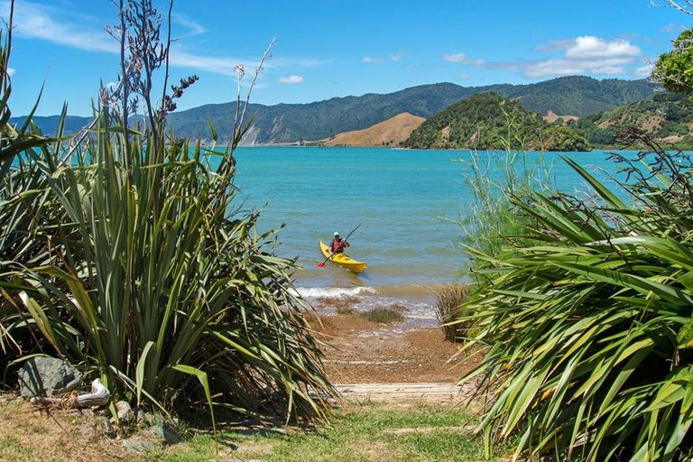 Photo of property in 638 Cable Bay Road, Cable Bay, Nelson, 7071