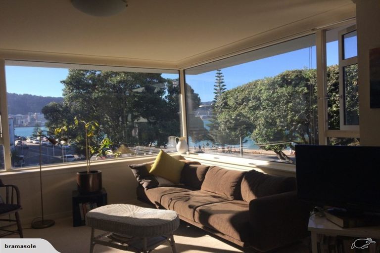 Photo of property in Clifton Towers, 202 Oriental Parade, Oriental Bay, Wellington, 6011