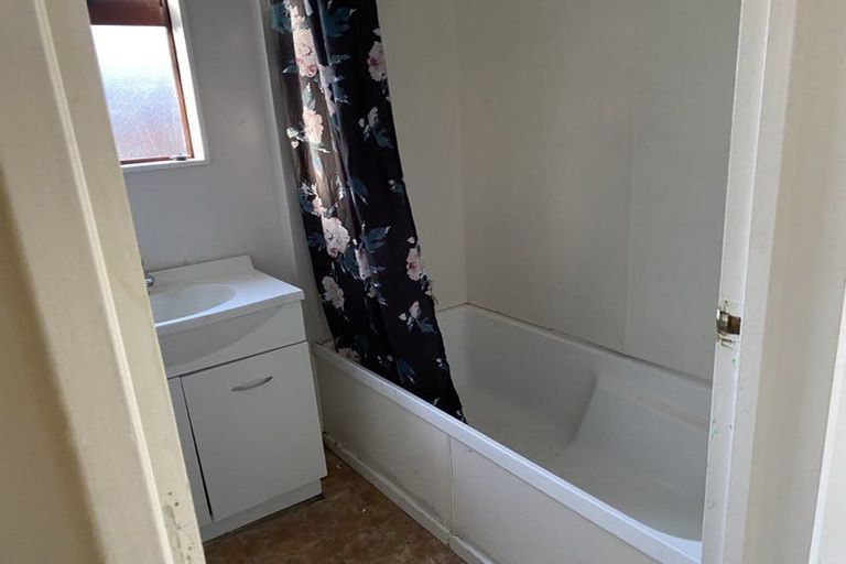 Photo of property in 1b Elizabeth Street, Papakura, 2110