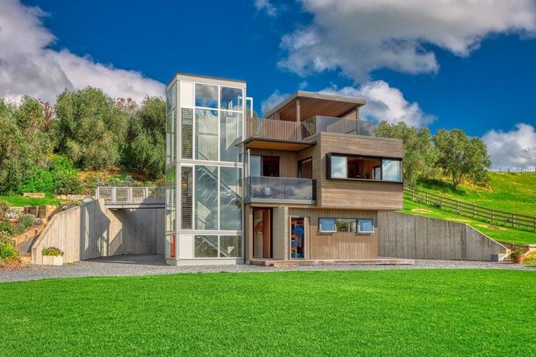 Photo of property in 96 Tern Point, Mangawhai, 0975