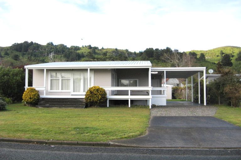 Photo of property in 5 Marina Terrace, Kinloch, Taupo, 3377