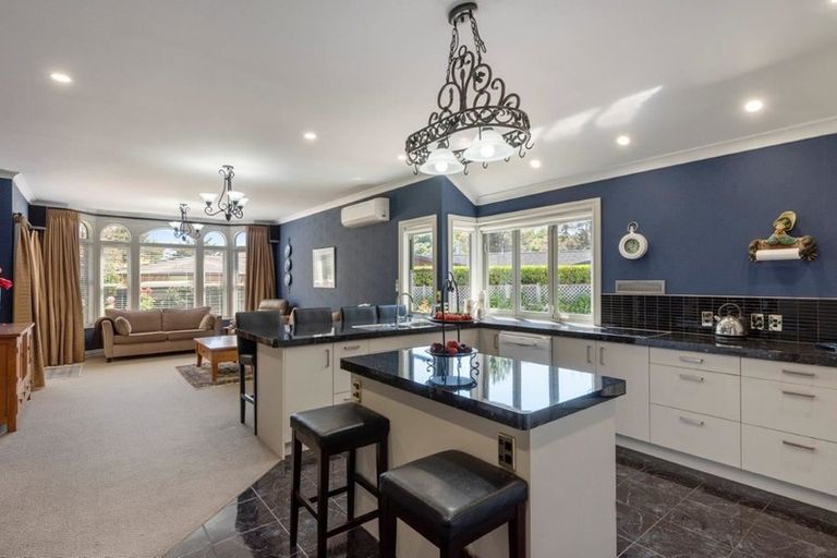 Photo of property in 95 Park Avenue, Waikanae, 5036