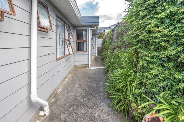 Photo of property in 10 Caius Avenue, Gonville, Whanganui, 4501
