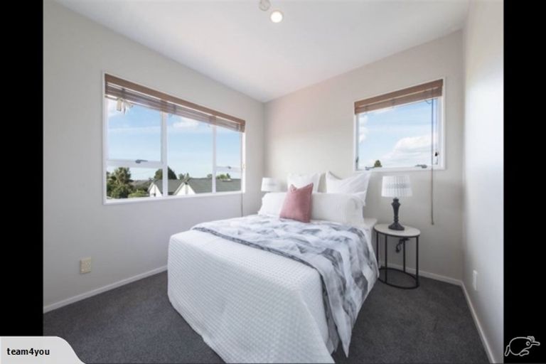 Photo of property in 313 Hobsonville Road, Hobsonville, Auckland, 0618
