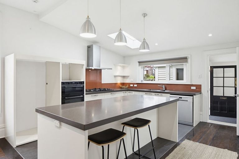 Photo of property in 92 Warrington Street, Mairehau, Christchurch, 8013