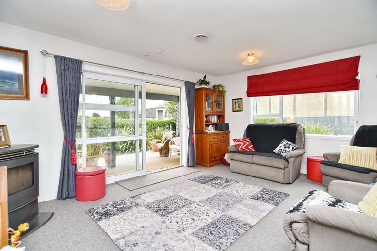 Photo of property in 66a Ayers Street, Rangiora, 7400