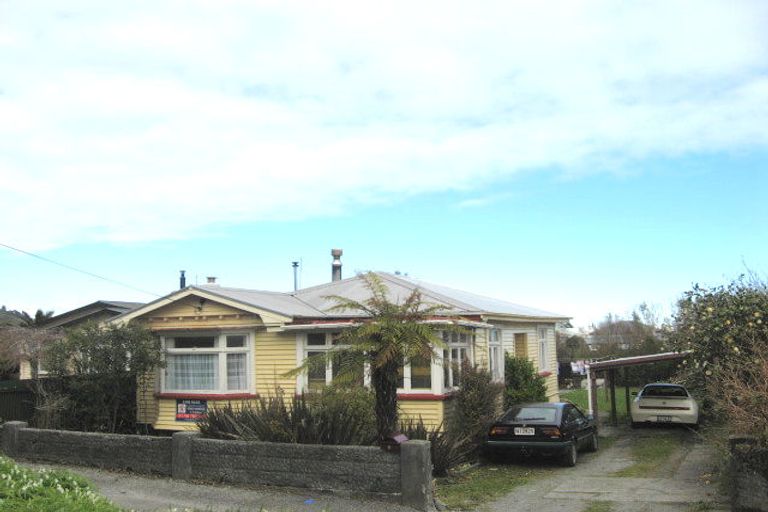 Photo of property in 6 Ashmore Avenue, Cobden, Greymouth, 7802