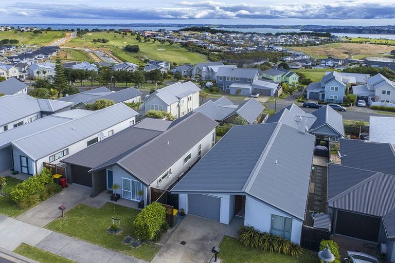 Photo of property in 29 Barcliff Terrace, Gulf Harbour, Whangaparaoa, 0930