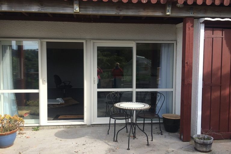 Photo of property in 51 Winston Street, Crofton Downs, Wellington, 6035