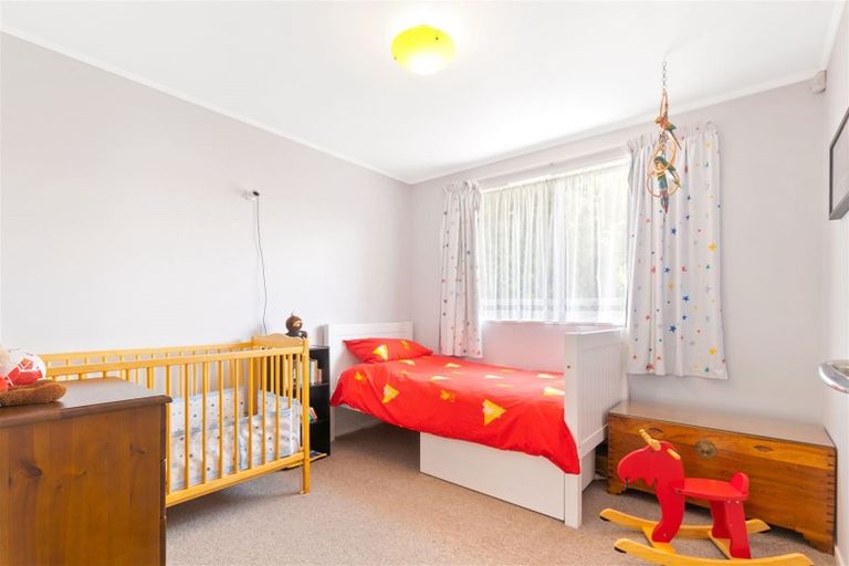 Photo of property in 1/12 Borich Road, Sunnyvale, Auckland, 0612