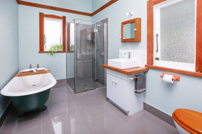 Photo of property in 3 Kiwi Avenue, Forest Lake, Hamilton, 3200