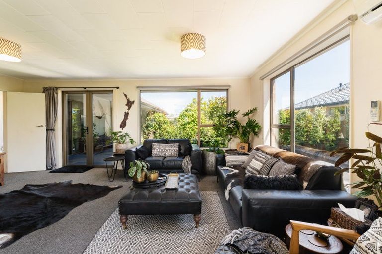 Photo of property in 2 Kent Place, Mosgiel, 9024