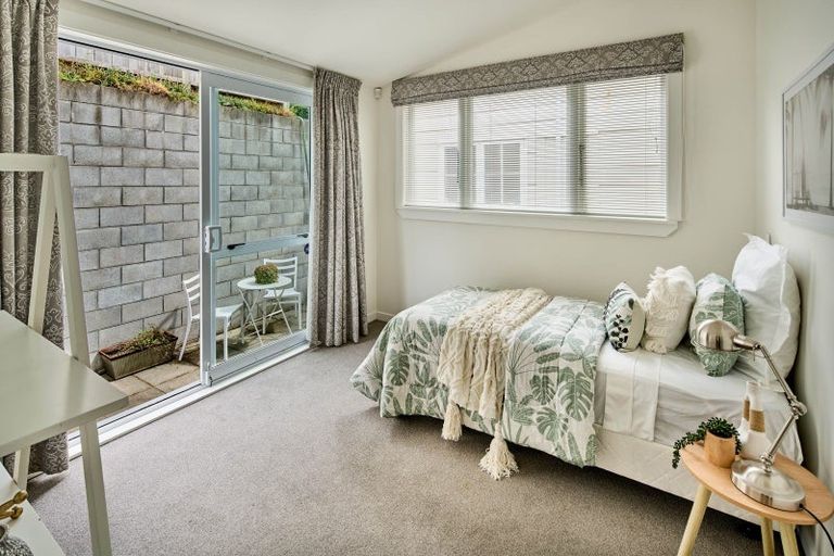 Photo of property in 10 Stanley Street, Berhampore, Wellington, 6023