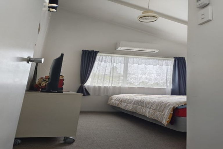 Photo of property in 1/27 Brandon Road, Glen Eden, Auckland, 0602