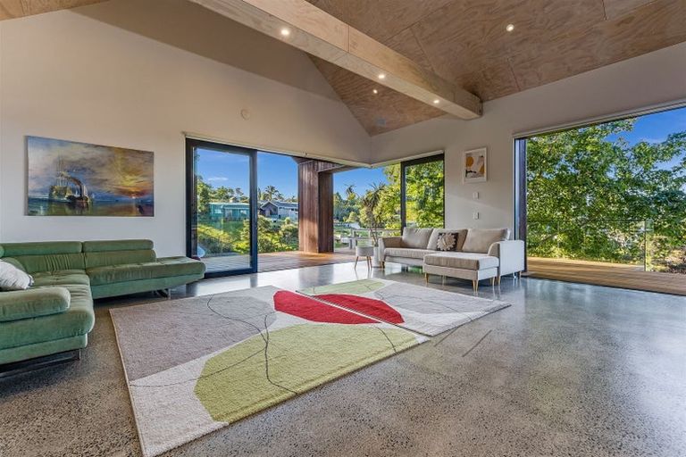 Photo of property in 24a Christian Road, Swanson, Auckland, 0614