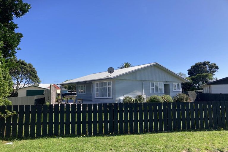 Photo of property in 178 Cracroft Street, Waitara, 4320
