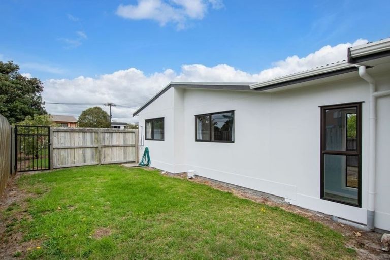 Photo of property in 15 Slako Crescent, Ruakaka, 0116