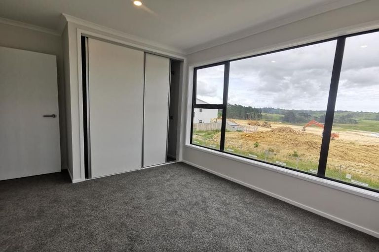 Photo of property in 73 Manarini Road, Westgate, Auckland, 0614