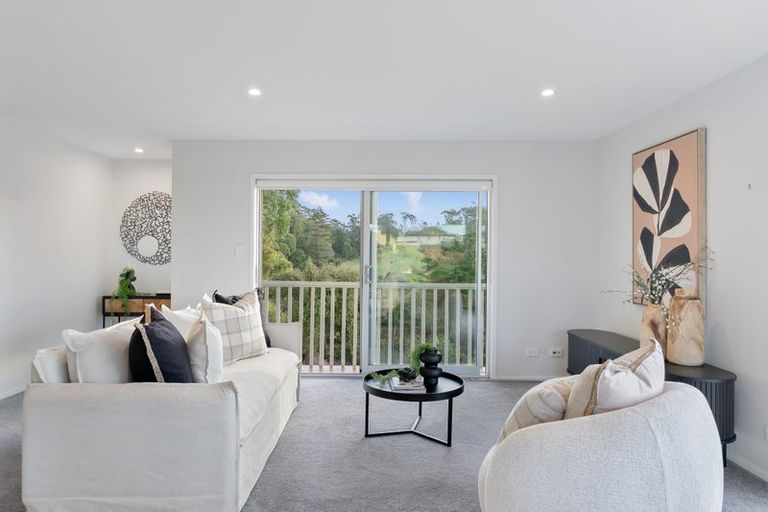 Photo of property in 1/98 Park Rise, Campbells Bay, Auckland, 0630