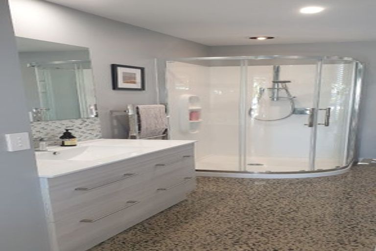 Photo of property in 43 Kittyhawk Drive, Kinloch, Taupo, 3377