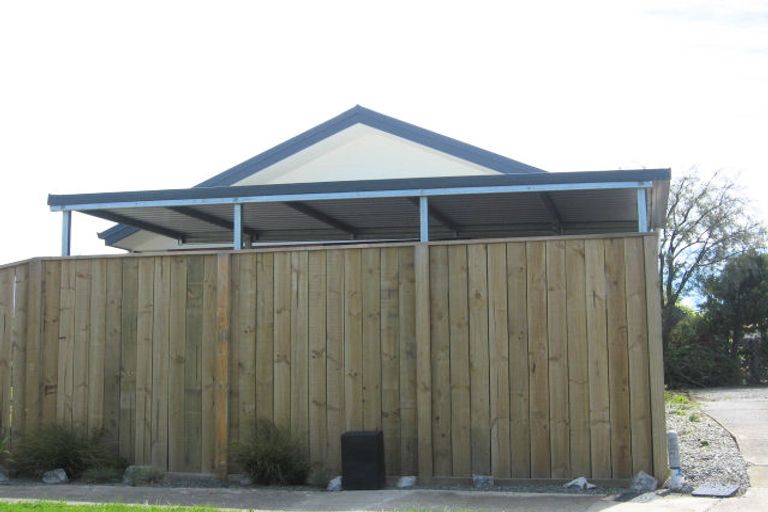 Photo of property in 12 Lynley Crescent, Blenheim, 7201