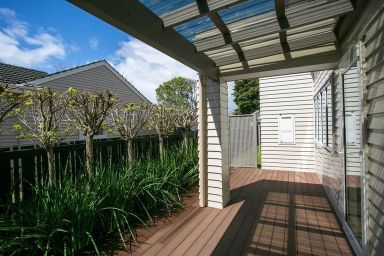 Photo of property in 49 Clare Street, Cambridge, 3434