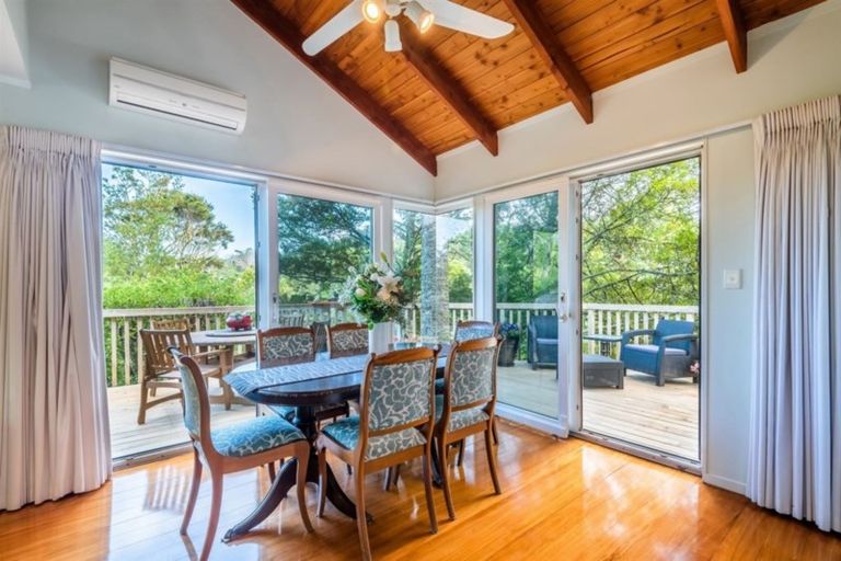 Photo of property in 8 Hebe Place, Birkenhead, Auckland, 0626