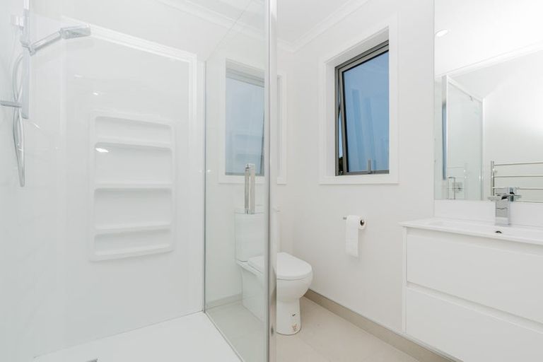 Photo of property in 1/18 Pickering Crescent, Chedworth, Hamilton, 3210